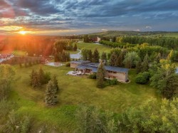183 Pinebrook Way SW Rural Rocky View County, AB T3Z 3K3