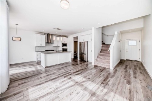 53 Spring Creek Common Sw, Calgary, AB 