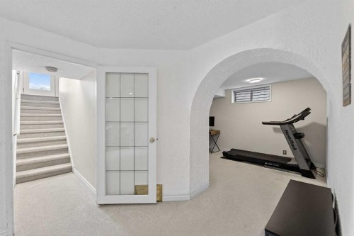 240 Canniff Place Sw, Calgary, AB 
