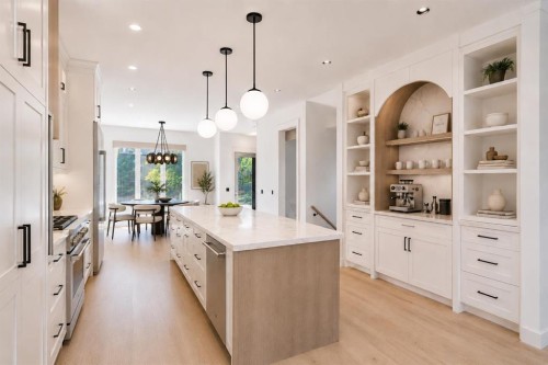 2716 3 Avenue Nw, Calgary, AB 