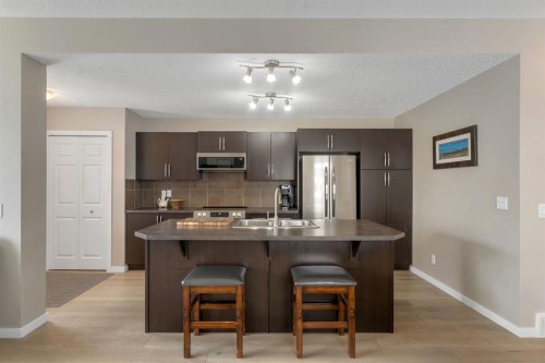27 River Heights Crescent, Cochrane, AB 