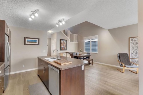 27 River Heights Crescent, Cochrane, AB 