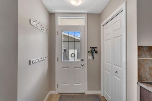 27 River Heights Crescent, Cochrane, AB 