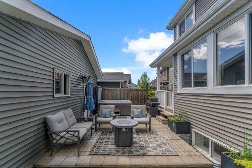 27 River Heights Crescent, Cochrane, AB 
