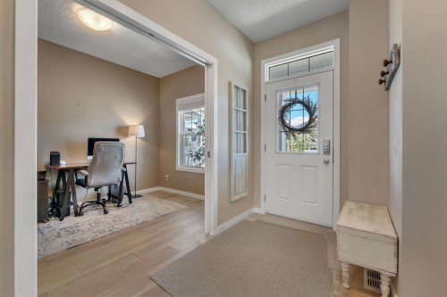 27 River Heights Crescent, Cochrane, AB 