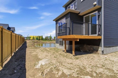 53 Snowberry Common Se, Calgary, AB 