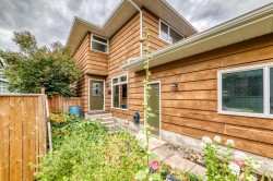 6739 Coach Hill Road SW Calgary, AB T3H 1V7