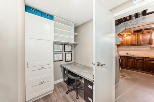 6739 Coach Hill Road Sw, Calgary, AB - Indoor