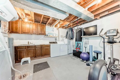 6739 Coach Hill Road Sw, Calgary, AB - Indoor Photo Showing Basement