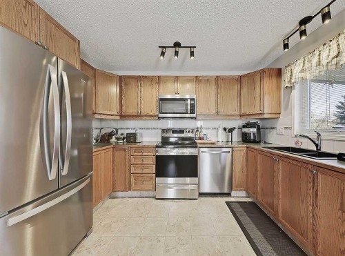 104 Riverside Place Nw, High River, AB 
