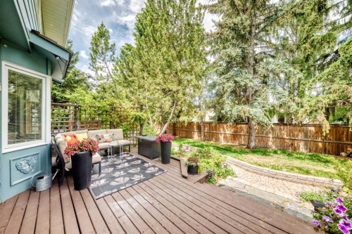 28 Woodmont Place Sw, Calgary, AB 