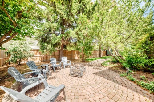 28 Woodmont Place Sw, Calgary, AB 