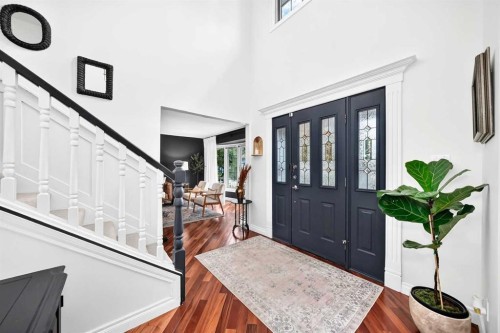 28 Woodmont Place Sw, Calgary, AB 