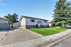 152 Maddock Way NE Calgary, AB T2A 3X3