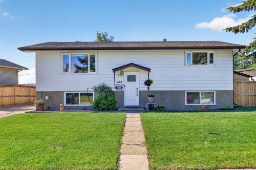152 Maddock Way Ne, Calgary, AB 