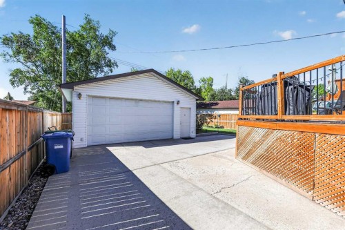 152 Maddock Way Ne, Calgary, AB 