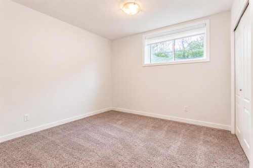 571 Seton Circle Se, Calgary, AB 