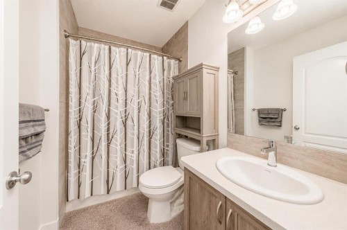 571 Seton Circle Se, Calgary, AB 