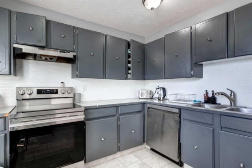 131 Dovertree Place Se, Calgary, AB 
