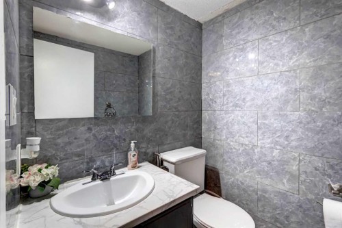 131 Dovertree Place Se, Calgary, AB 