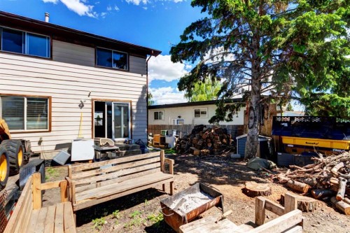 131 Dovertree Place Se, Calgary, AB 