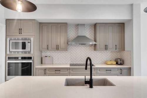 720 Midtown Drive Sw, Airdrie, AB 