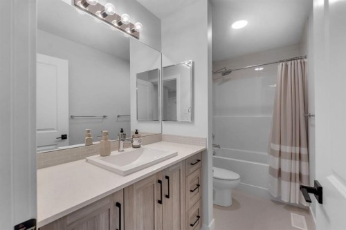 720 Midtown Drive Sw, Airdrie, AB 
