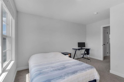 720 Midtown Drive Sw, Airdrie, AB 