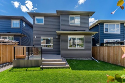720 Midtown Drive Sw, Airdrie, AB 