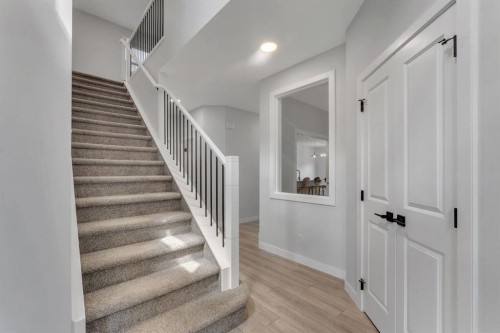 720 Midtown Drive Sw, Airdrie, AB 