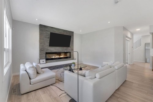 720 Midtown Drive Sw, Airdrie, AB 