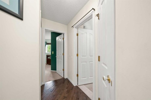 233 Coverdale Road Ne, Calgary, AB 