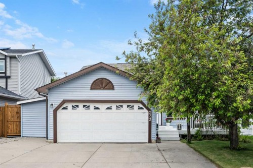 233 Coverdale Road Ne, Calgary, AB 