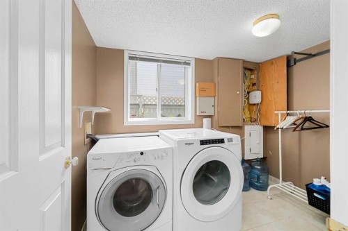233 Coverdale Road Ne, Calgary, AB 