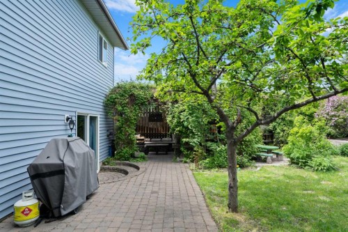 233 Coverdale Road Ne, Calgary, AB 