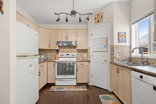 233 Coverdale Road Ne, Calgary, AB 
