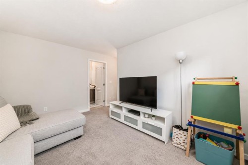 535 Seton Circle Se, Calgary, AB 
