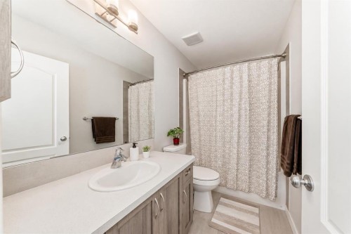 535 Seton Circle Se, Calgary, AB 