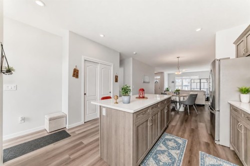 535 Seton Circle Se, Calgary, AB 
