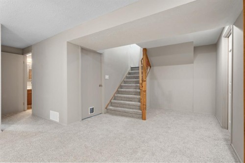 1019 Lysander Drive Se, Calgary, AB 