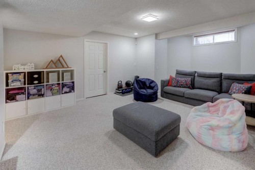 40 Signal Ridge Court Sw, Calgary, AB 