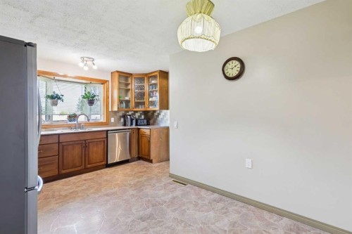 612 Cantrell Place Sw, Calgary, AB 
