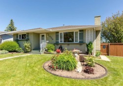 612 Cantrell Place SW Calgary, AB T2W 2E5