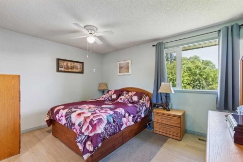 612 Cantrell Place Sw, Calgary, AB 