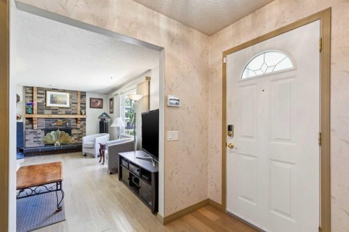 612 Cantrell Place Sw, Calgary, AB 