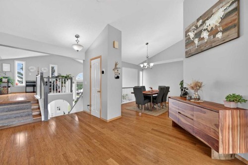 35 Pine Place, Crossfield, AB 