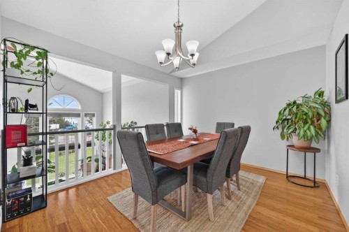 35 Pine Place, Crossfield, AB 