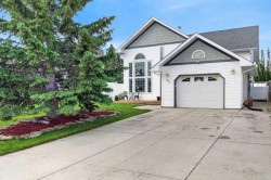 35 Pine Place Crossfield, AB T0M 0S0