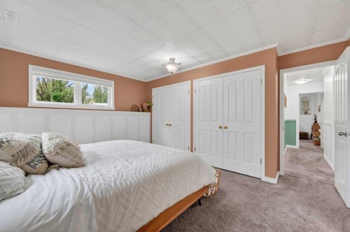 35 Pine Place, Crossfield, AB 