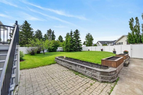 35 Pine Place, Crossfield, AB 